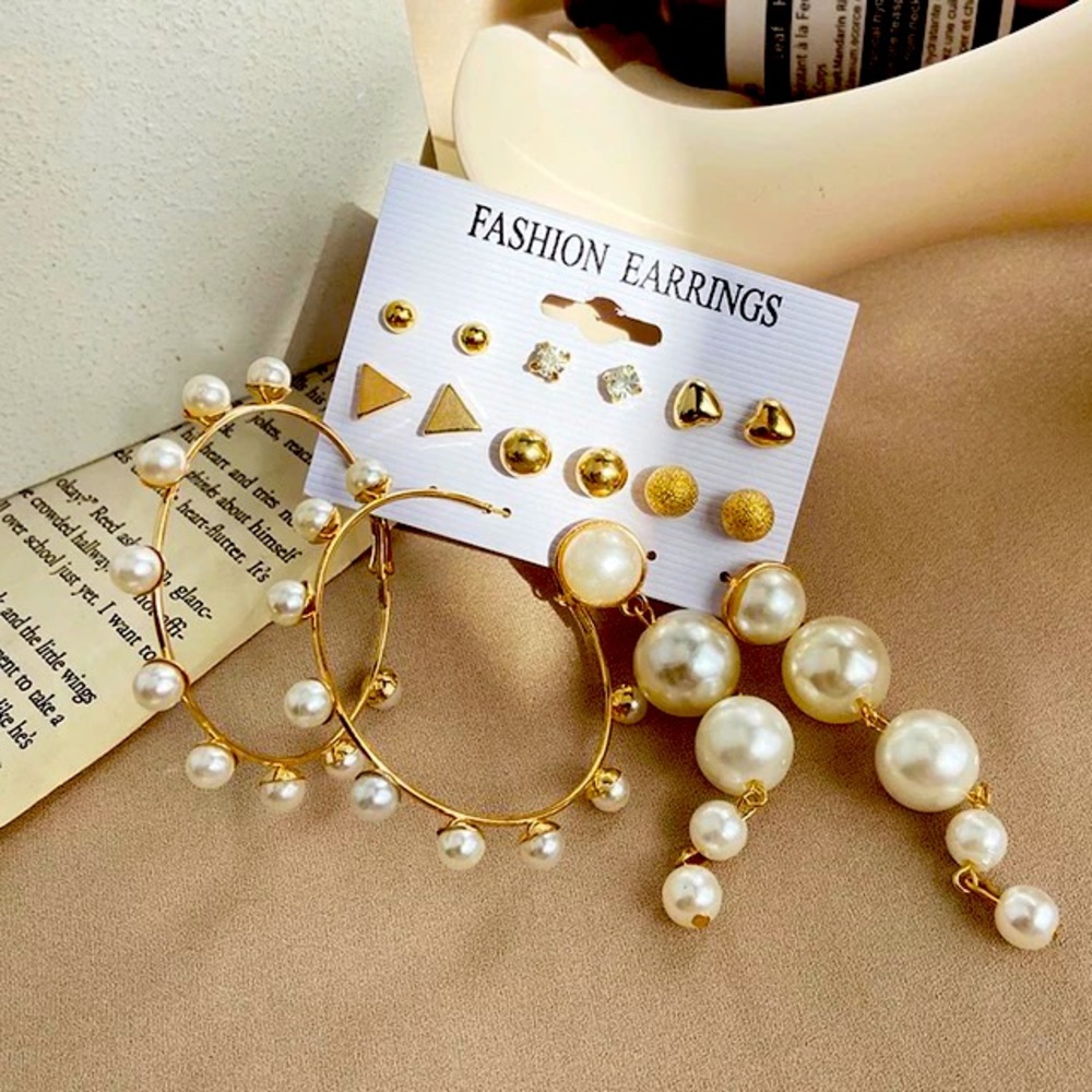 Acrylic pearls fashion earrings